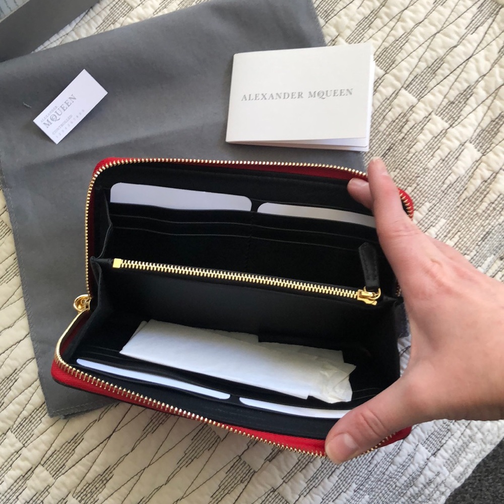 NWT McQueen Leather Zip-Around Continental Wallet - Picture 6 of 8